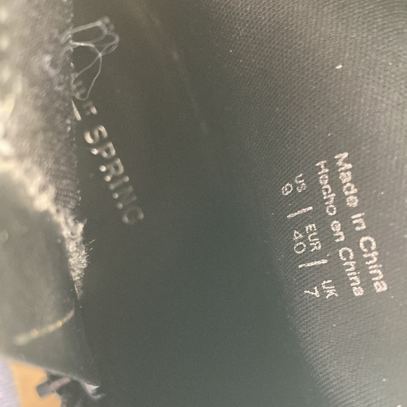 Size 9 black suede boots wore a few times - Picture 3 of 4